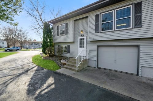 755 Sandhill Point Rd, Hudson, WI 54016-9544