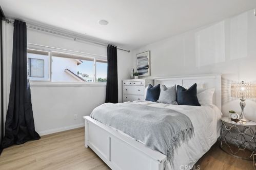 22112 Comanche Rd, El Toro CA  92630-3510 exterior