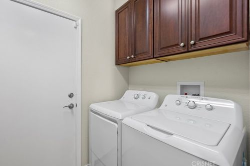 20054 Christopher Ln, Santa Clarita CA  91350-3685 exterior