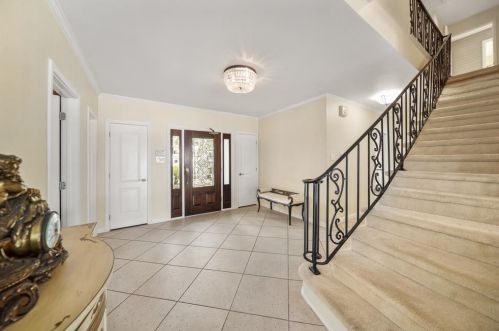 2926 Dominique Dr, Galveston TX 77551-1572 exterior