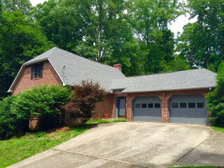3813 Cimarron Dr, Kingsport, TN 37664-3917