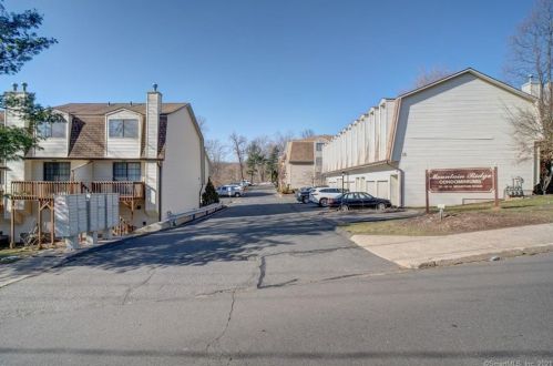 54 Mountain Rd, New Britain CT  06053-3482 exterior