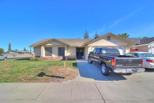 8238 Kapor Way, Hilmar, CA 95324-9082