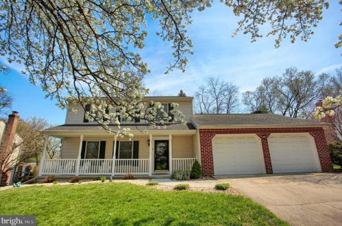 6 Paddock Ln, Camp Hill, PA 17011-1268