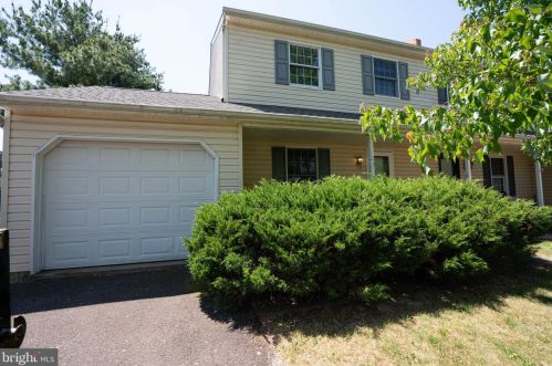 103 Briar Wood Dr, Richlandtown, PA 18955-1034