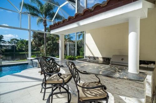 27190 Oak Knoll Dr, Bonita Springs FL  34134-8715 exterior