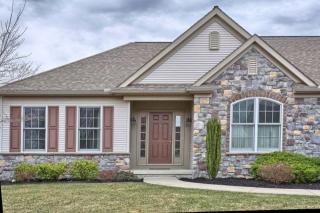 172 Christian Dr, Hummelstown, PA 17036-7810
