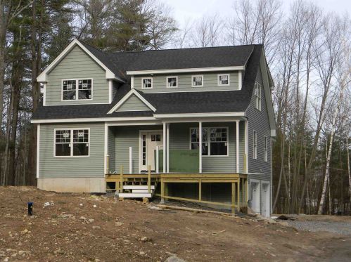 16 Meghan Dr, Sandown, NH 03873-2162
