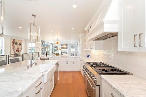420 31st St, Manhattan Beach CA  90266-3975 exterior