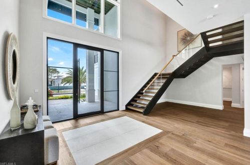 3401 Crayton Rd, Naples FL 34103-3515 exterior