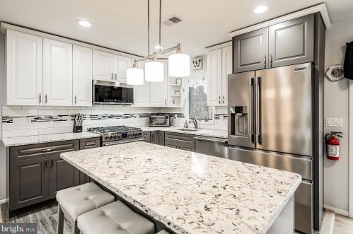 425 Princeton Ave, Berkeley Township NJ  08721-2404 exterior