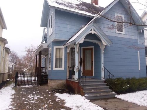 27 Gibson St, Canandaigua NY  14424-1414 exterior
