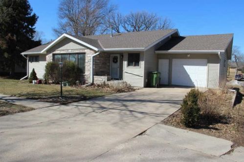 307 Way Ave, School Creek, NE 68979-2127