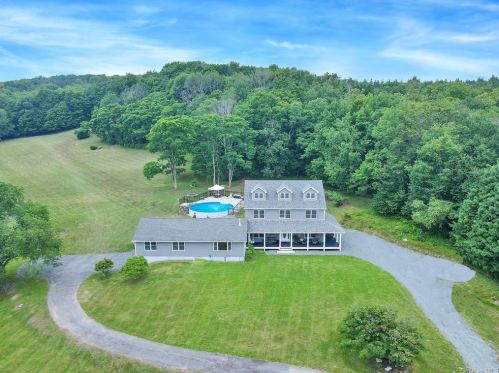 70 Muthig Rd, Hurleyville NY  12747-5056 exterior
