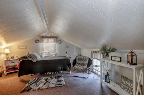 210 Allen St, Franklin OH  45005-2106 exterior