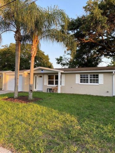 6420 Kelso Dr, Port Richey, FL 34668-4812