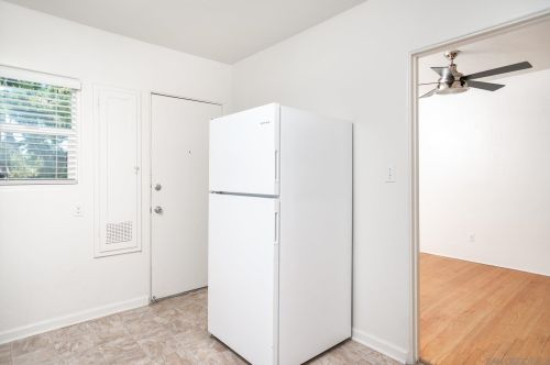 5966 Linnet St, San Diego CA 92114-4122 exterior