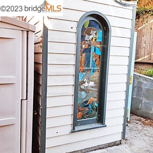 2325 Oak St, Berkeley CA  94708-1697 exterior