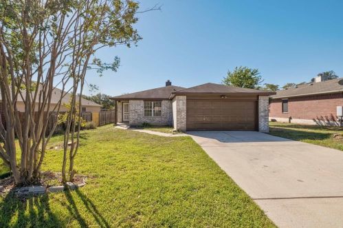 118 Amandas Way, Creedmoor, TX 78610-2897