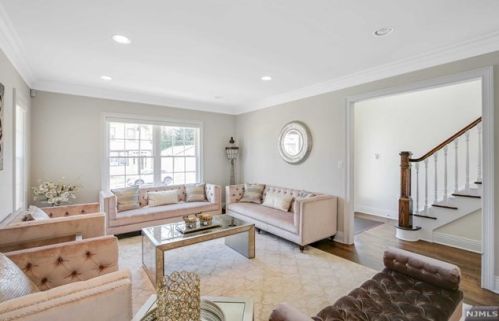 444 Lawton Ave, Cliffside Park, NJ 07010-1911