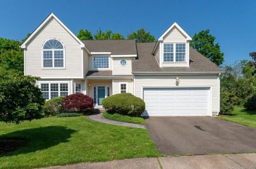 184 Rolling Grn, Middletown, CT 06457-8740