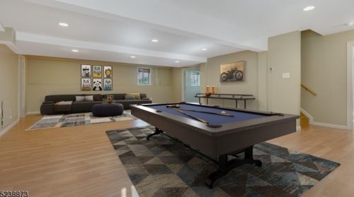 10 Providence Dr, Flemington NJ  08822-3447 exterior