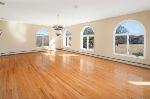 245 Bear Ridge Rd, Pleasantville NY  10570-1801 exterior