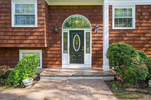 17 Whitson Rd, Briarcliff, NY 10510-1334