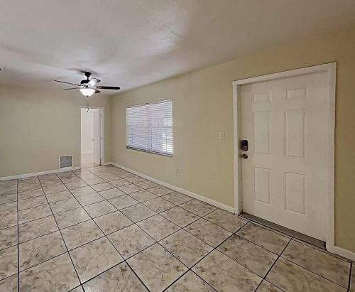 6470 30th St, Hollywood FL  33023-3824 exterior