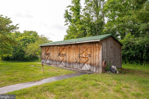 3153 Engle Molers Rd, Harpers Ferry WV  25425-5365 exterior