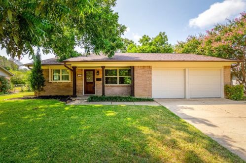 1313 Cloverdale Dr, Richardson TX  75080-4710 exterior