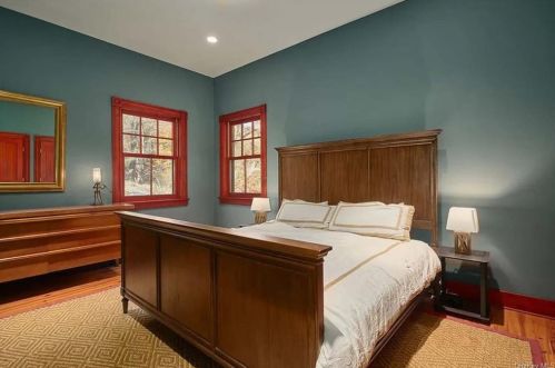 18 Patterson Brook Rd, Tuxedo Park NY  10987-4121 exterior