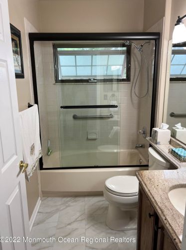 39 Riva Blvd, Bricktown NJ 08723-7983 exterior