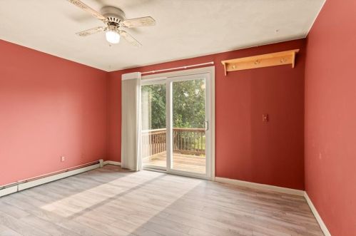 305 Minerva Ave, Cumberland RI  02864-7543 exterior