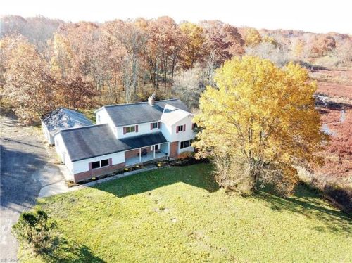 14350 Bridle Ln, Newbury, OH 44065-9637