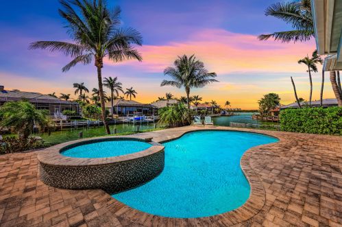 813 Magnolia Ct, Marco Island, FL 34145-2110