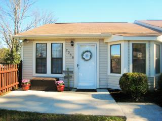 2058 Countryhill Ln, Knoxville, TN 37923-1334