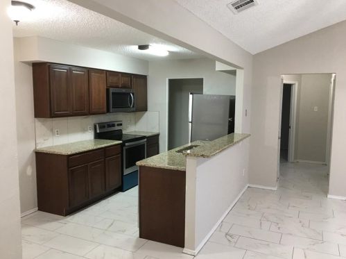 8550 Holly St, Frisco, TX 75034-5640
