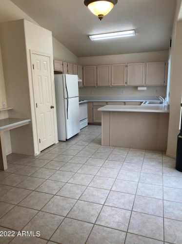 4534 Scott Ave, Gilbert, AZ 85234-7435