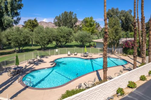 49131 Washington St, La Quinta CA  92253-2214 exterior