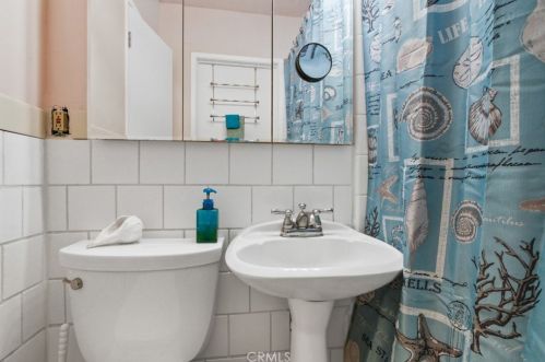 13272 Nina Pl, Garden Grove CA  92843-2750 exterior