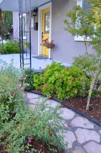 1044 4th St, Woodland, CA 95695-4914