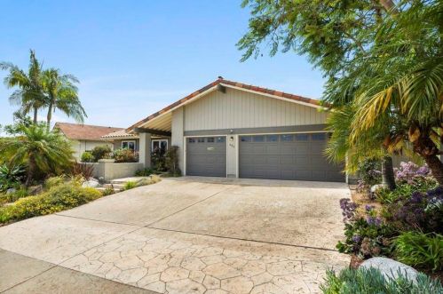 486 Santa Dominga, Solana Beach, CA 92075-1507