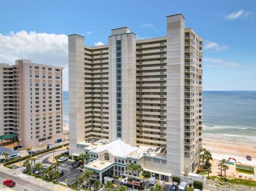 3333 Atlantic Ave, Daytona Beach FL  32118-6306 exterior