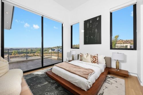 18852 Canyon Crest Dr, Orange CA 92861-2806 exterior