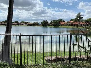 17432 63rd Ct, Hialeah FL  33015-4485 exterior