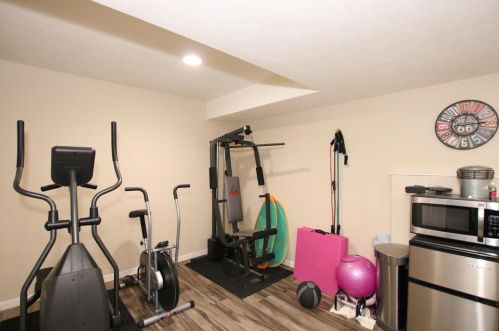 473 Pine Tree Dr, Fond Du Lac WI  54935-5474 exterior