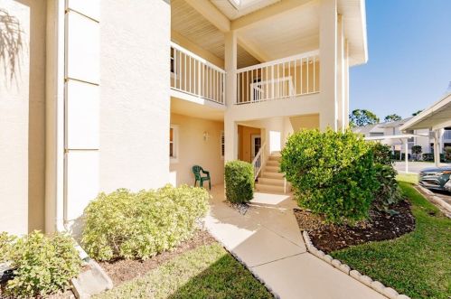 738 Landover Cir, Naples, FL 34104-7803