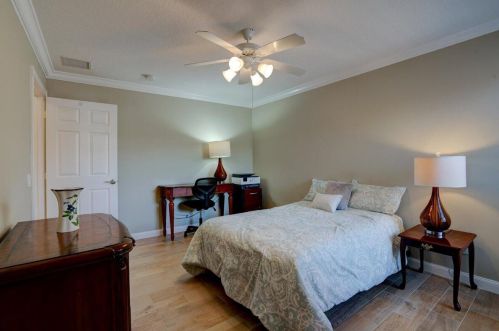 10652 Hartwick Dr, Fort Pierce FL  34987-1923 exterior
