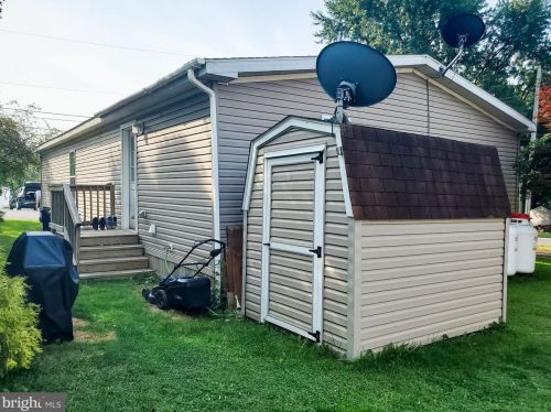 963 Rettew Mill Rd, Ephrata PA  17522-1886 exterior